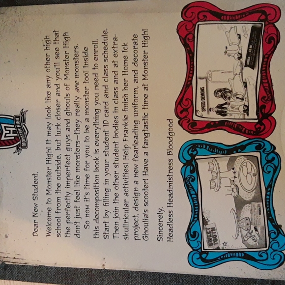 Monster High Activity Book Bundle: Sprayffiti Art and Doodle Book - Picture 13 of 16